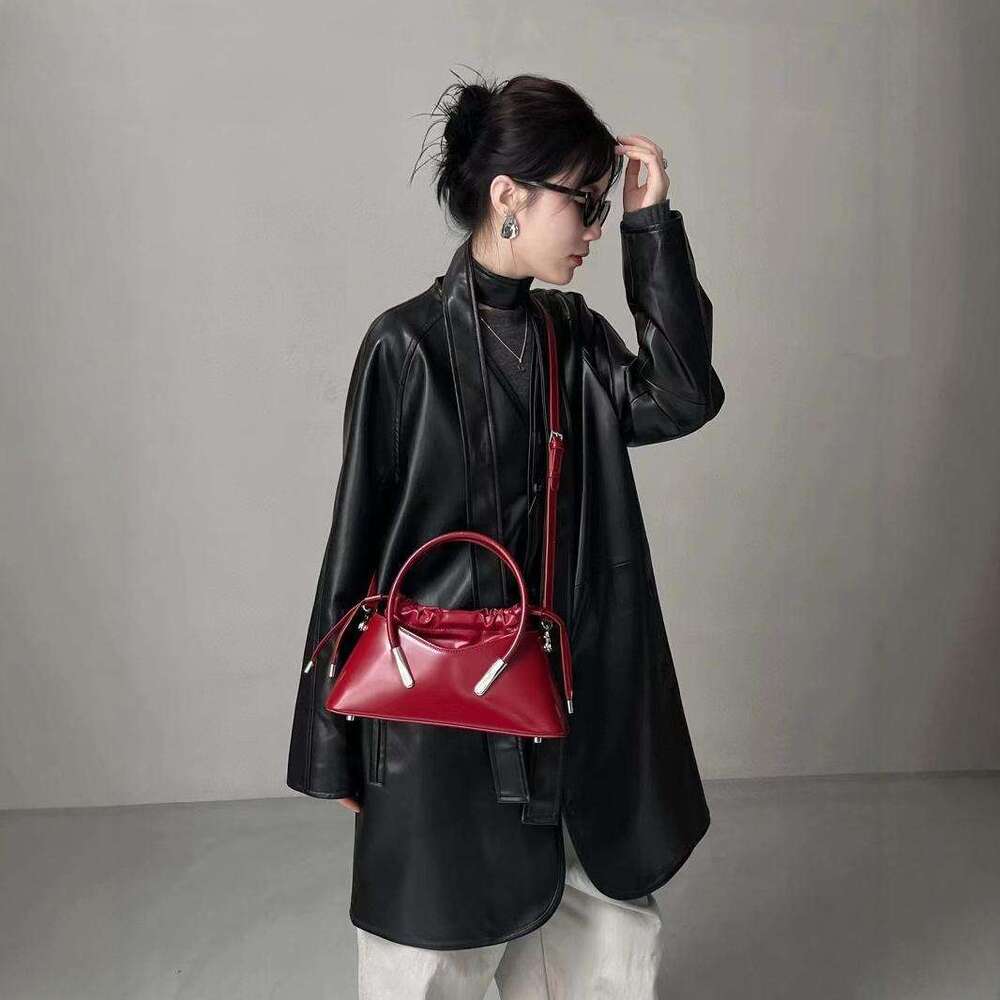 Luxury Bag Designer Shoulder Bags Totes Hobo Niche Design Trendy Original Handbag For Women New Pleated Drawstring Versatile Black Single Crossbody Ba