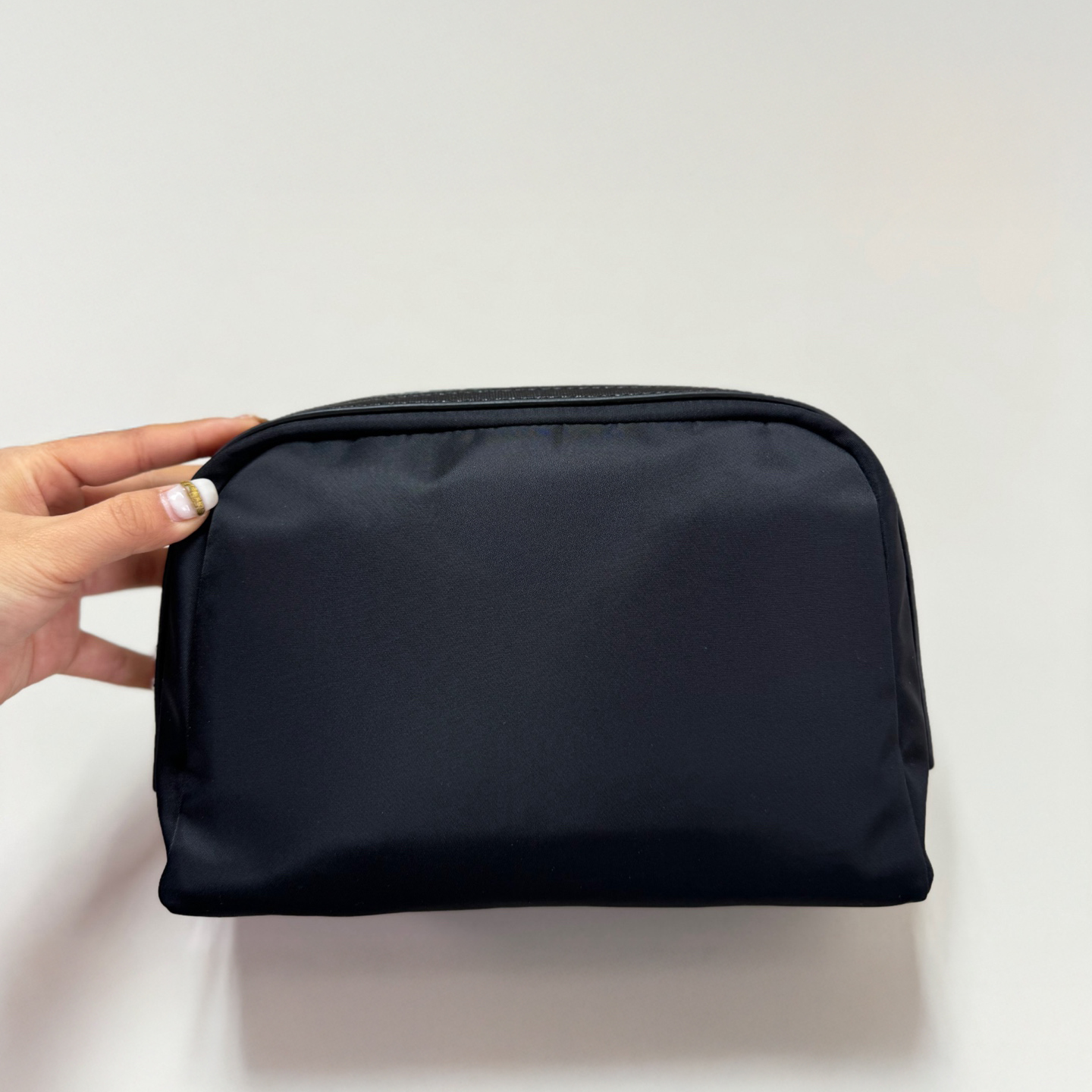 2026 Designer Canvas Cosmetic Bag Makeup Bag Toiletry Travel Pouch, Leather Zipper Wristlet Organizer Print ,Women Designer Style Storage Bag Yuki117