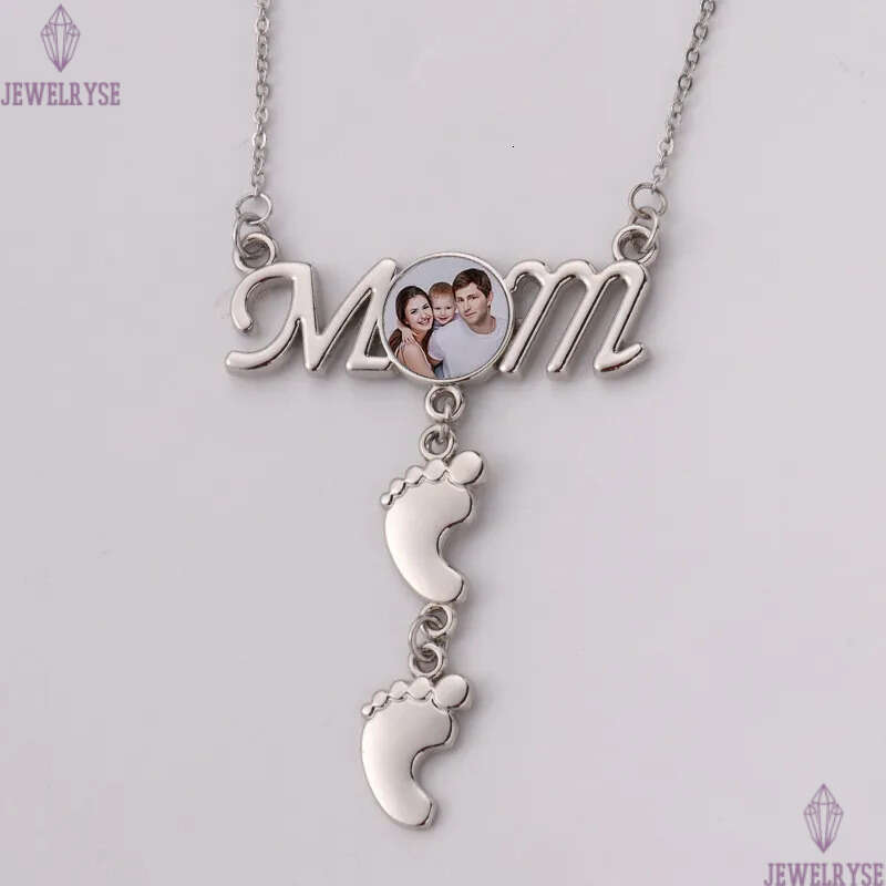Mothers Day DIY Sublimation Blank Accessory Designer Necklace Woman Gold Plated Footprint Pendant Fashion Jewelry Silver Necklaces for Mother Gift