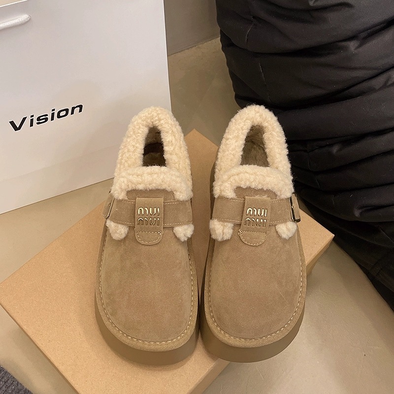 new Free shipping designer shoes Thick soled winter suede snow boots with warm cotton shoes on one foot