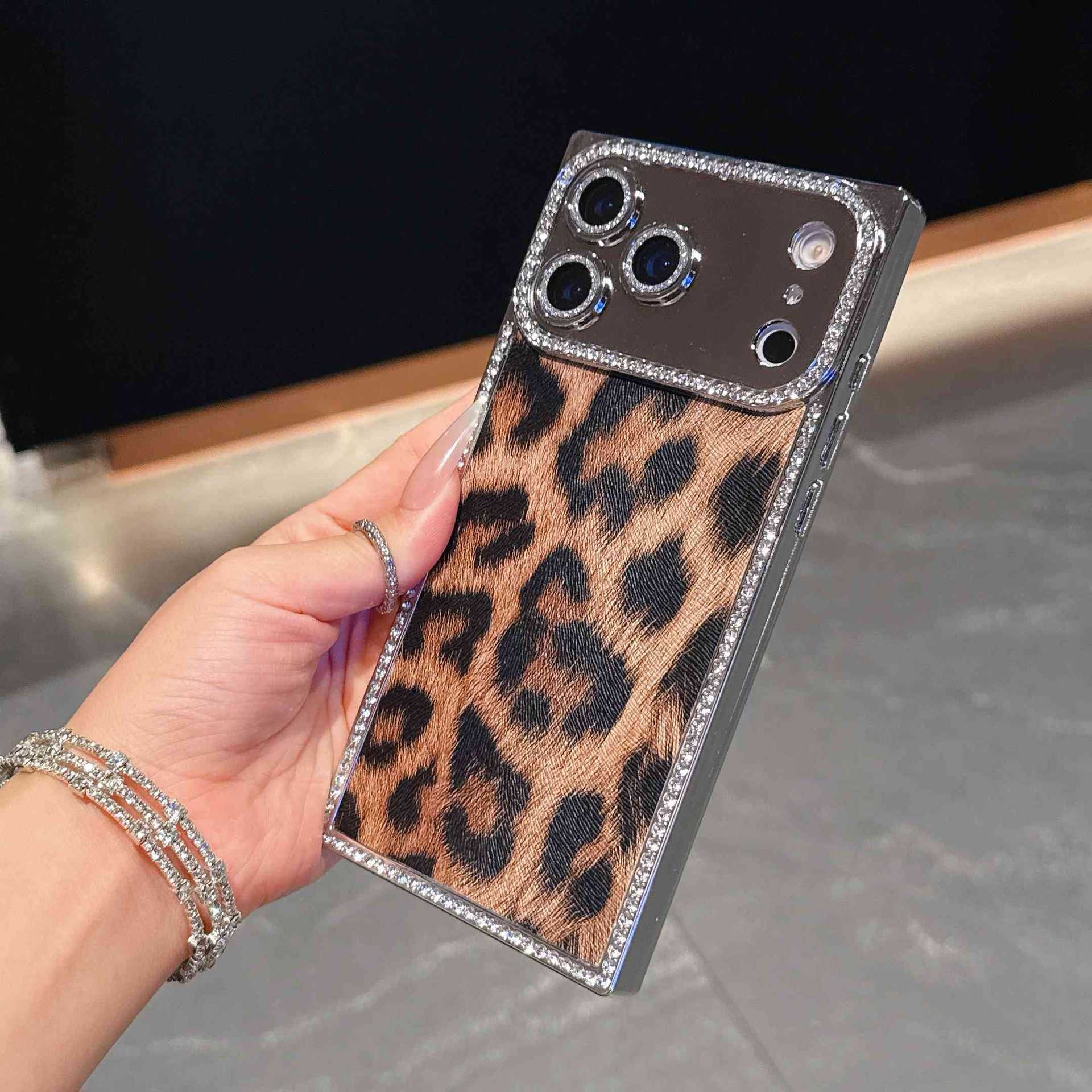 Electroplated Rhinestone Leopard Pattern Case for iPhone 17 Apple 16 Max Square 15 Pro High-end Feel