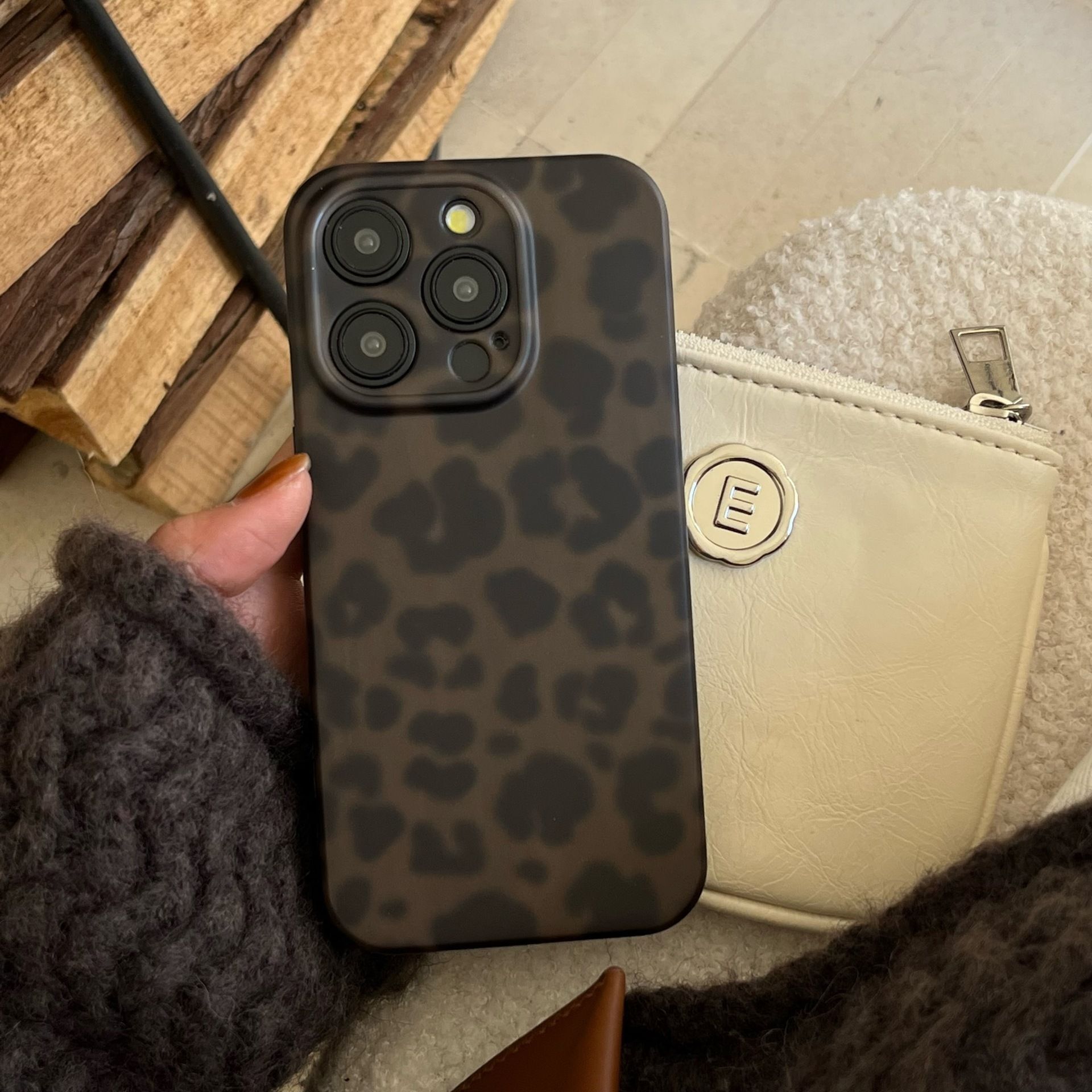 Nordic Style Retro Amber iPhone 17 Pro Max Case Compatible with Apple 16 Leopard Pattern 15 Shockproof 14 for Women