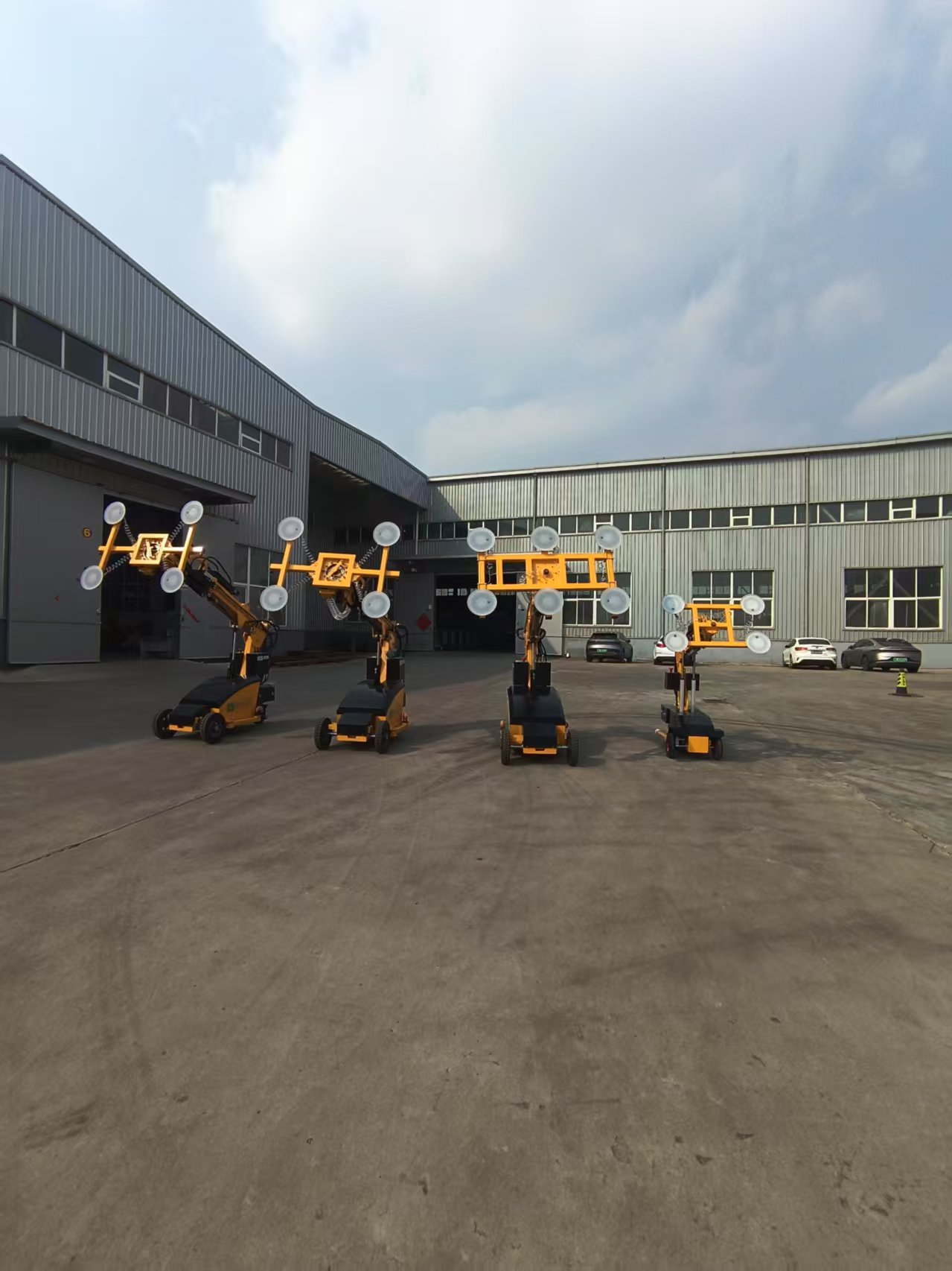 2025 State-of-the-Art Glass Lifter | 800kg Mobile Vacuum Suction Cup for Precise Material Handling
