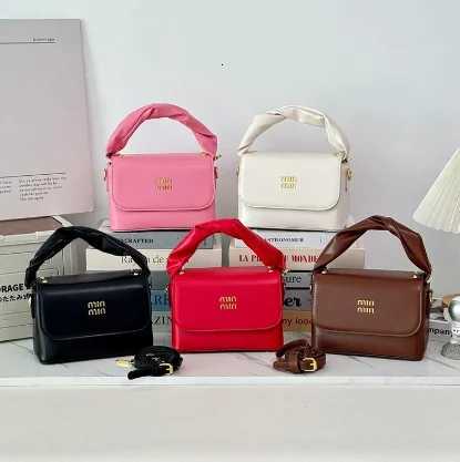 New Wens Bags Fiable and Exquisite Luxury Handbags Simple and Versatile Wens Messenger Bags Y251208