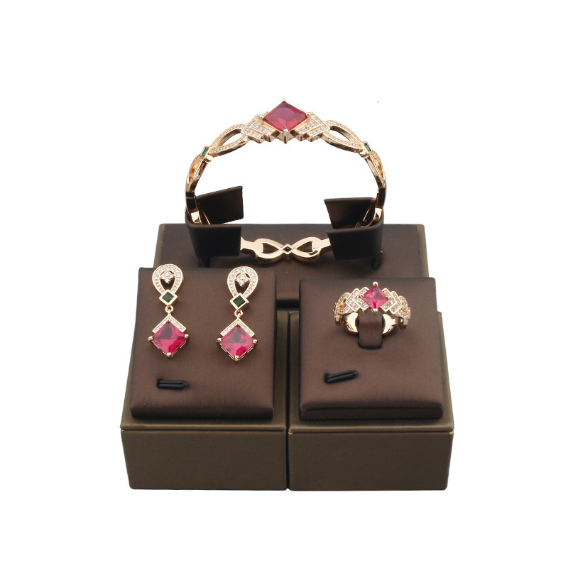 Minimalist Elegant Inlaid Imitation Ruby Star Bracelet Jewelry Three-Piece Set Gold-Plated Earrings Ring Accessories Set A5