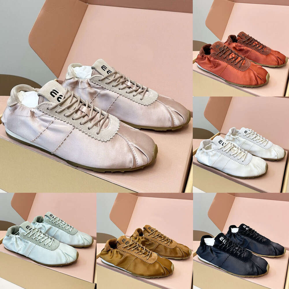 Ladie Flat Bottomed German Training Shoe Plume Satin Sneakers Designers shoe woman Luxury Ballet Shoes Womens Pleated Casual shoe Rubber Outsole ballet flat