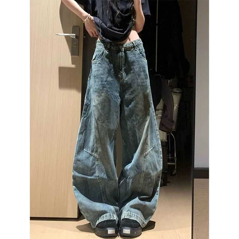 Loose Wide Leg Curved Knife Jeans Womens Autumn 2025 New American High Street Design Sense PantsT251208