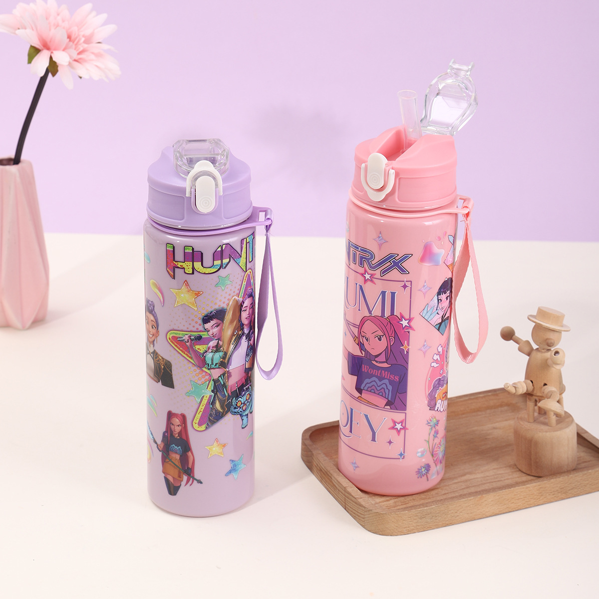 700ML KPop Demon Hunters Sports Water Bottle With Straw Huntrix Rumi Mira Zoey Cartoon Hiking Portable Drink Bottles Fans Gifts Z251111