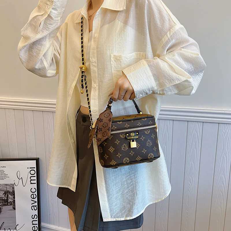 Popar Printed Bucket Bag Teenage Fi Casual Handbag Ladies Persali Mini Cosmetic Bag French Vintage Crossbody Bag Y251208