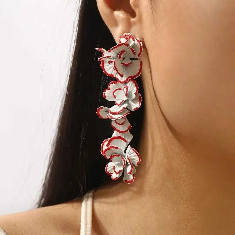 E13852 Crossborder ZA New Floral Earrings Womens Bohemian Multilayer Alloy Spray Paint Flower Earrings J251208
