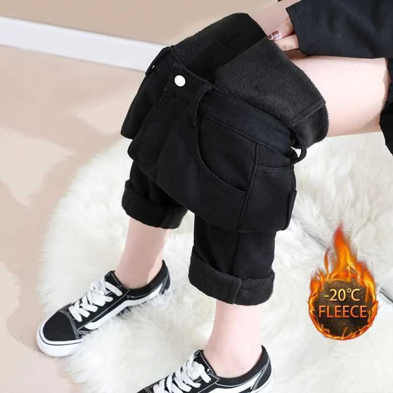 Autumn Winter Thick Velvet Women High Waist Y2K Jeans Simple Fleece Warm Stretch Ladies Casual Loose Denim Pencil Pants VintageT251208