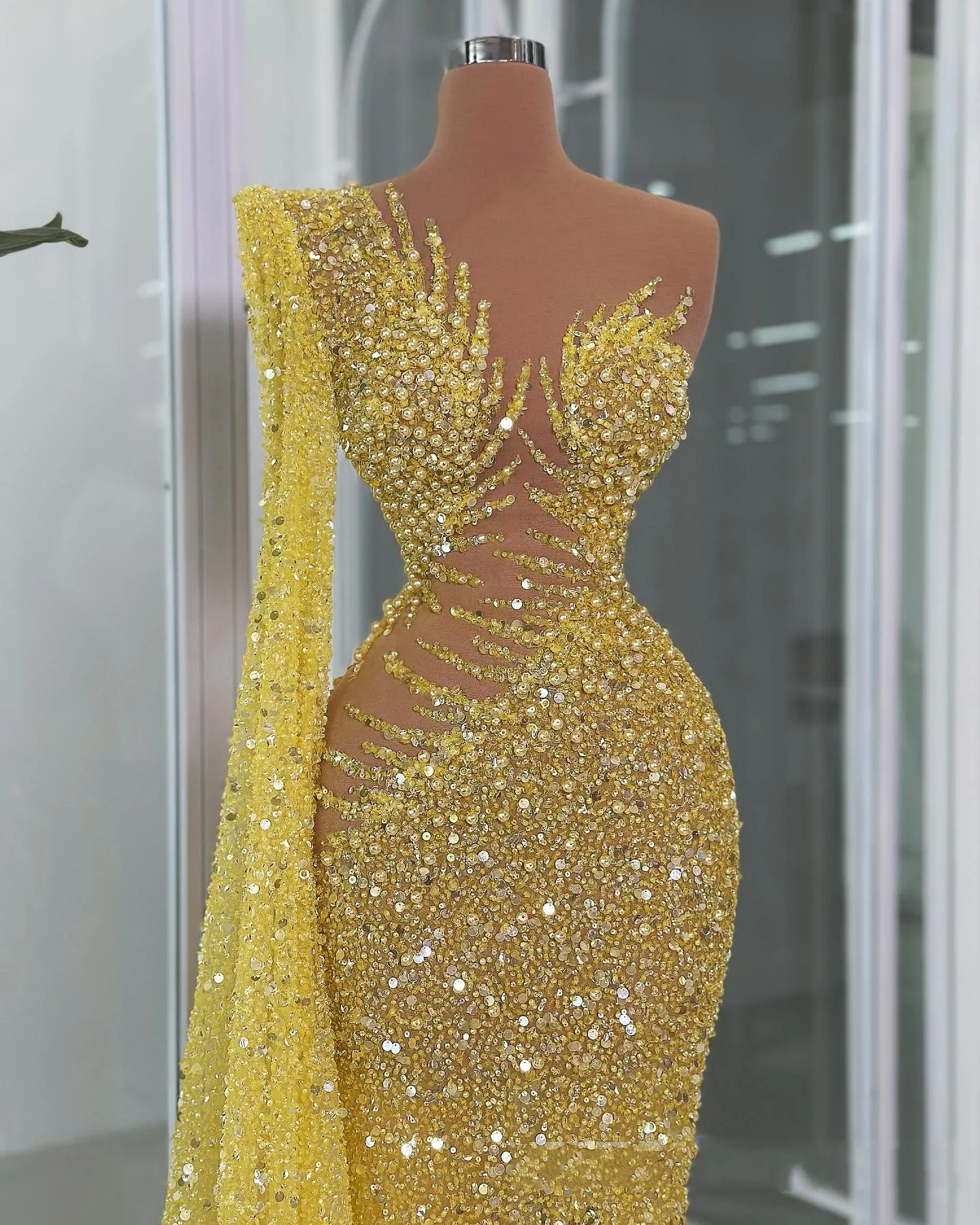 2026 Gold Prom Dresses for Black Women Evening Dresses Illusion Mermaid Promdress Beaded Lace One Shoulder Sequined Lace Pearls Second Reception Dress