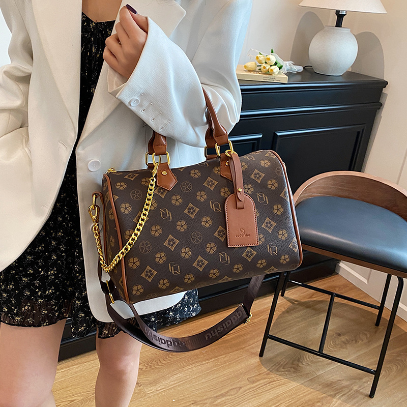 Free Shipping New Travel Fitness Handbag Premium Printed Crossbody Bag High Appearance Level All-Ride Commuter Shoulder Bag