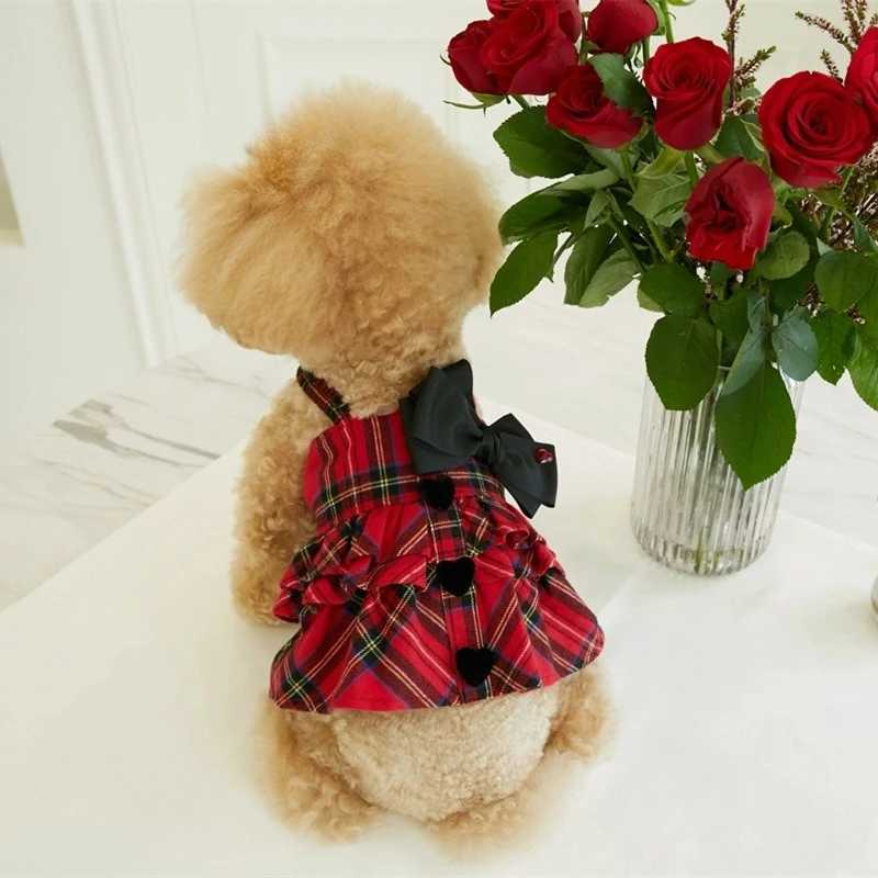Pet Christmas New Pet Checkered Dress Dog Love Strap Skirt Cat Clothes Teddy Tank Top Puppy Clothes for Small Dogs Pet Supplies M251208