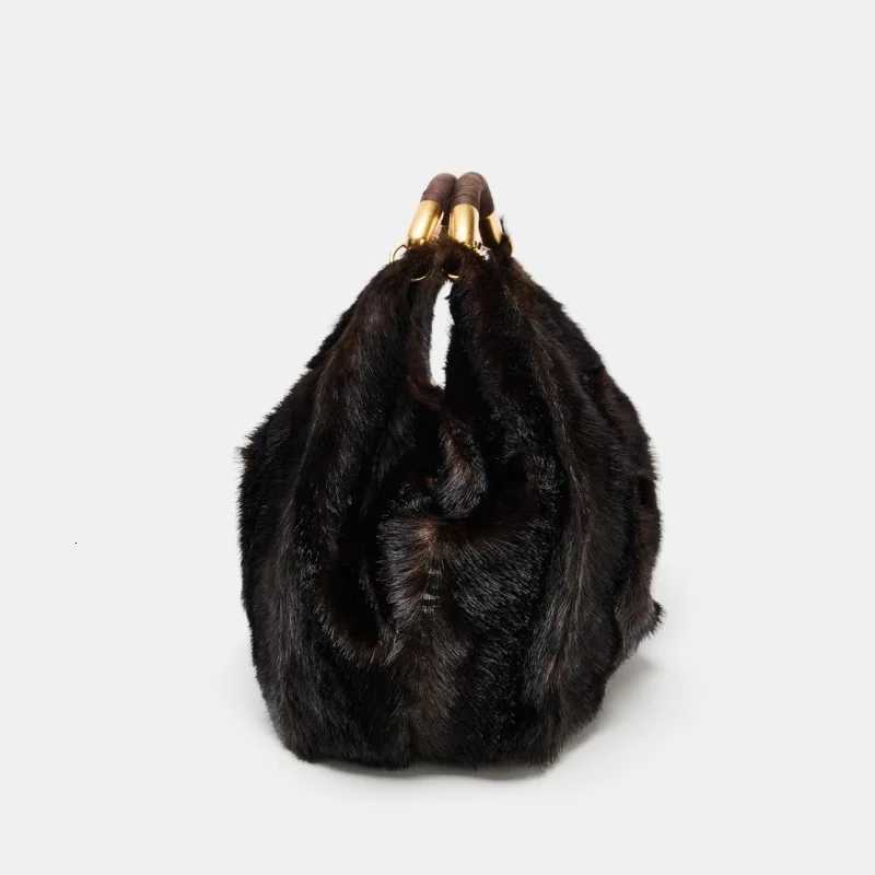 MAXI FAUX FUR BAG Fuzzy Fur Fluffy Large Handbag Womens Fashionable Tote Bag Elegant Ladies Luxury Designer Shoulder Bags C251208