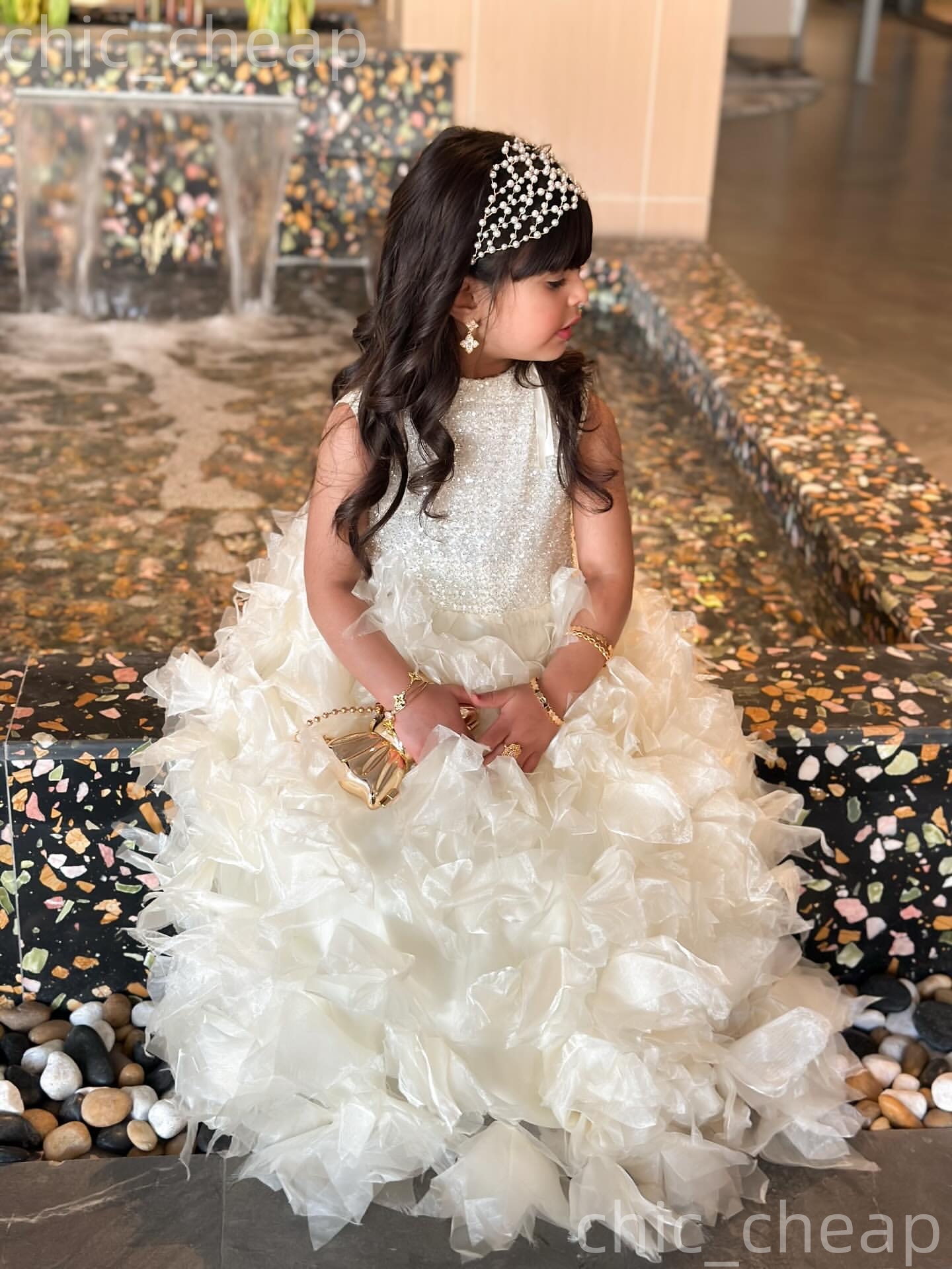 2026 Ivory Ball Gown Flower Girl Dresses Sequined Tiers Organza Little Girl Christmas Peageant Birthday Christening Tutu Dress Gowns ZJ422