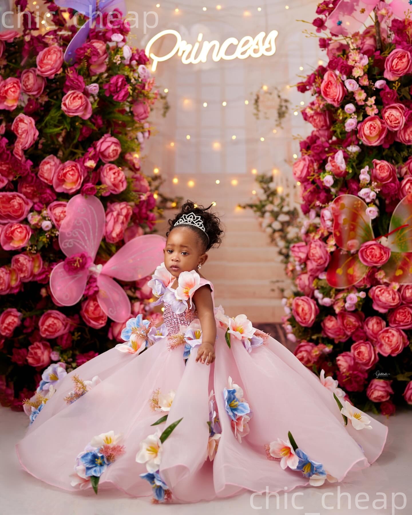 2026 Pink Ball Gown Flower Girl Dresses Flowers Spaghetti Crystals Organza Little Girl Christmas Peageant Birthday Christening Tutu Dress Gowns ZJ422