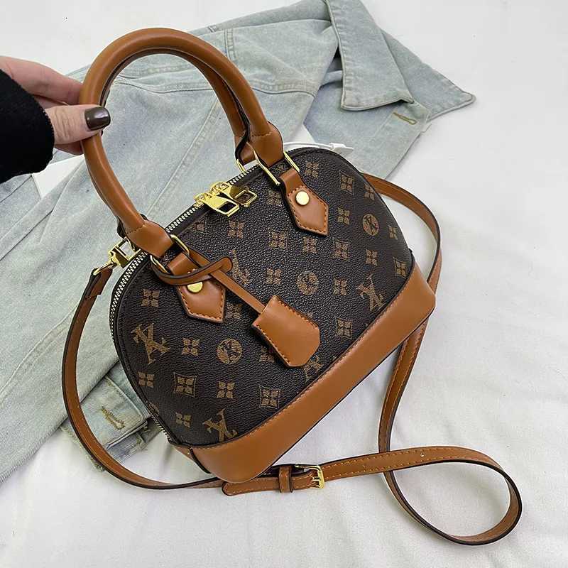 Designer luxury and fiable wens bag - 2026 spring new style trendy crossbody bag elegant shoder bag shell bag Y251208