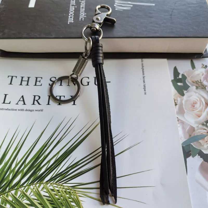 Hot selling Cowhide Weaving Alloy Lobster Buckle Leather Tassel Pendant Keychain Bag Accessories For WomenXJ251208 - view 4