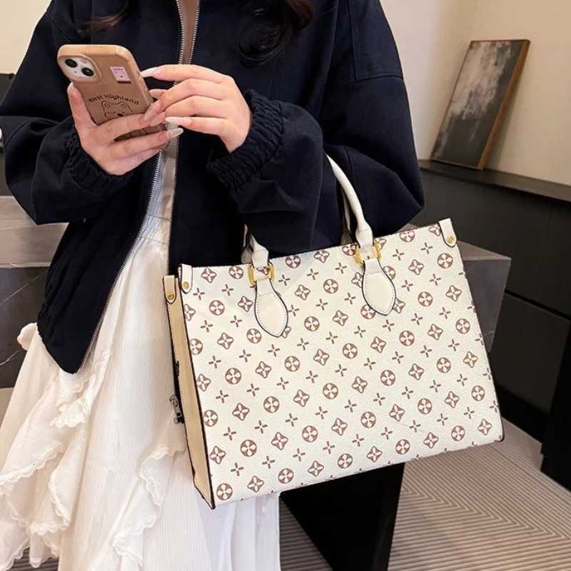 French Niche Handbag for Wen 2025 A Fiable and Tote Bag with Large Capacity and Versatile Cmuting Patterns Y251208