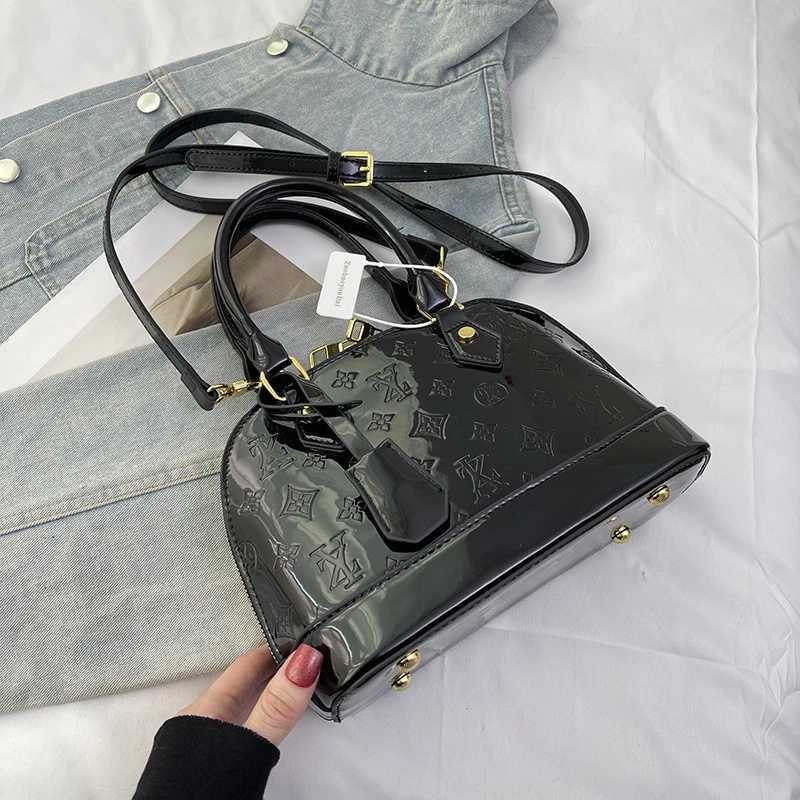 Popar And Elegant Wens Crossbody Bag Handbags Messenger Bag In Premium Leather By Designer Y251208