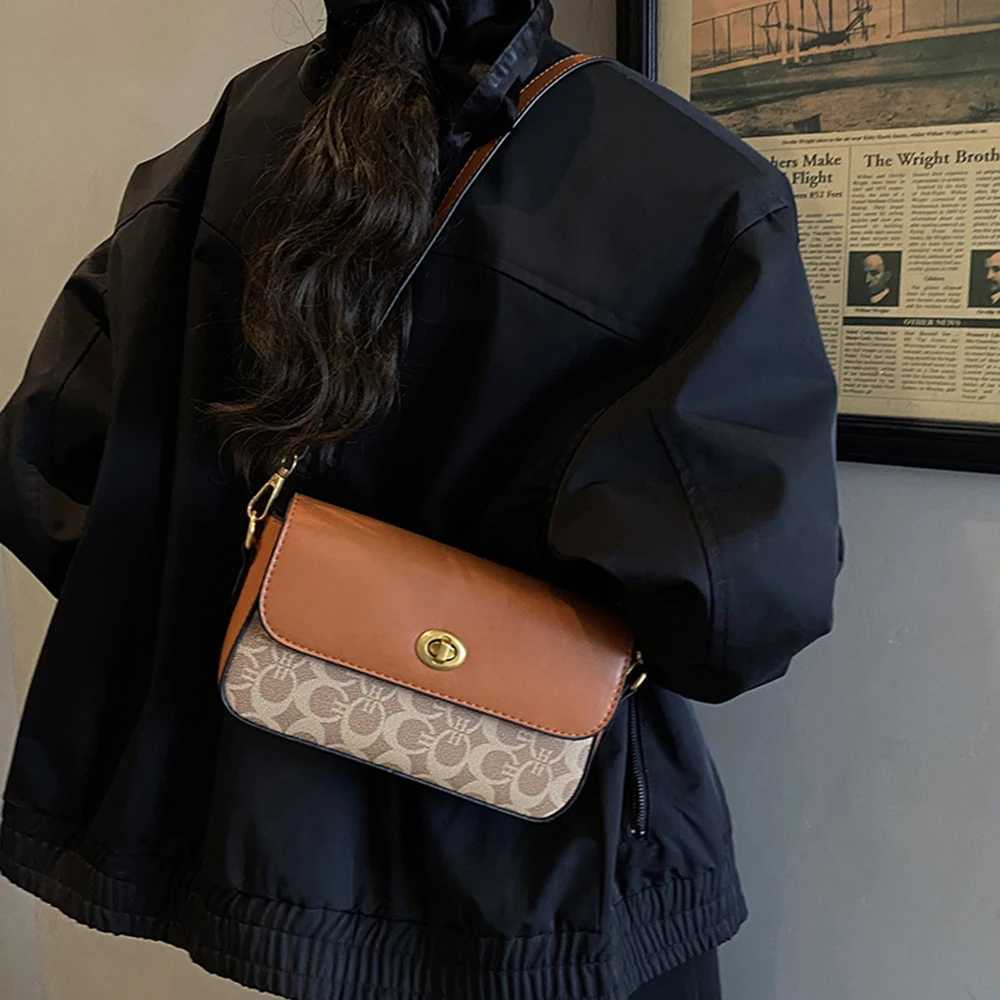 New woven pattern texture handbag fiable wens cmuting shoder bag diagal cross French stick bag Y251208