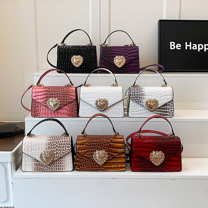 hot Free Shipping Designer Fashion Bags luxury Bag Love chain commuting flip shoulder crossbody bag