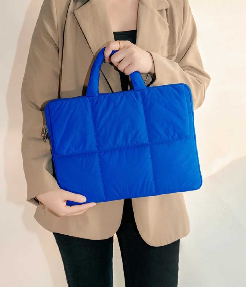 Laptop Bag 133 14 156 inch for Macbook Air Pro 13 15 16 HP Huawei Asus Acer Dell Xiaomi Lenovo Handbags BriefcaseT251208