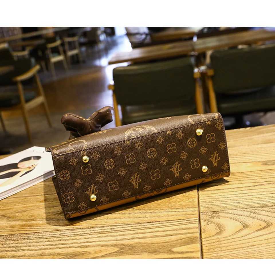 Light Luxury Handbag Big Bag 2025 New High-end Tote Bag Wens Large Capacity Single Shoder Large Capacity Armpit Y251208