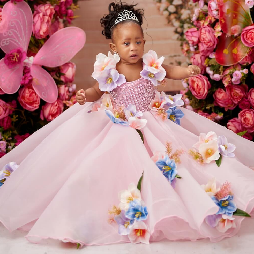 2026 Pink Ball Gown Flower Girl Dresses Flowers Spaghetti Crystals Organza Little Girl Christmas Peageant Birthday Christening Tutu Dress Gowns ZJ422