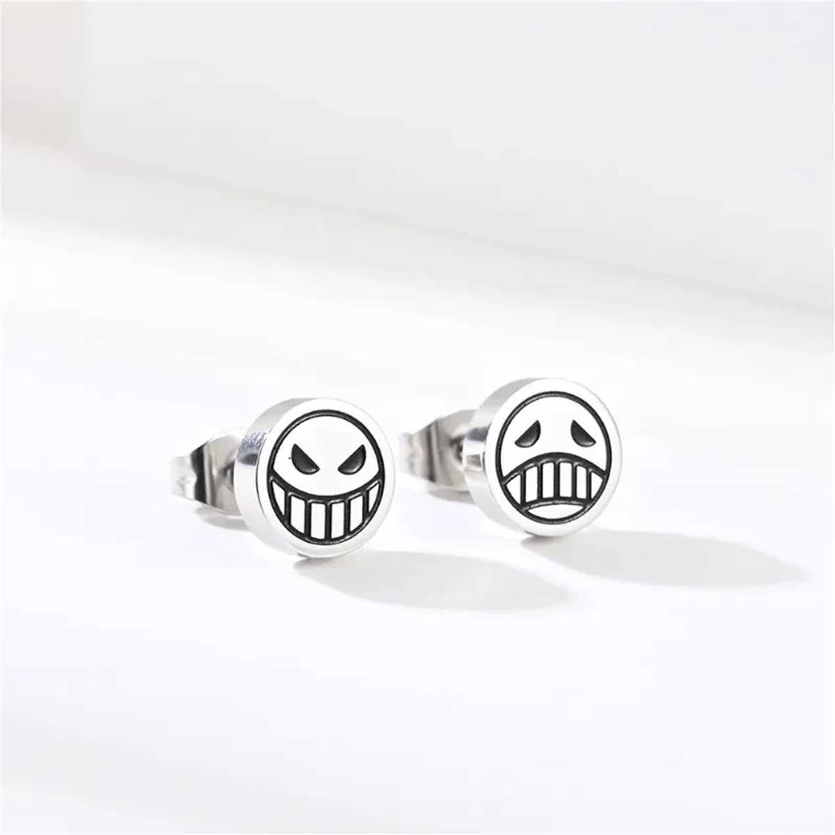 1Pair 316L Stainless Steel Smile Cry Face Stud Earring for Women MenFashion Ear Cartilage Tragus Forward Helix Piercing Jewelry J251208