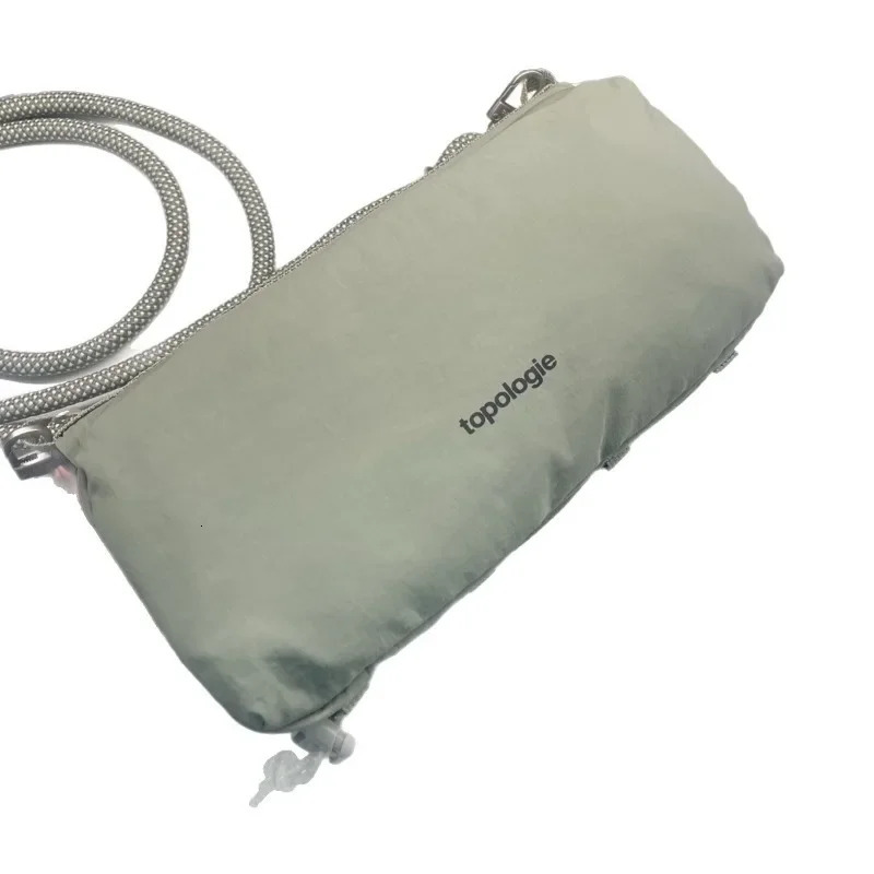 Topologie waterproof sports crossbody water cup bag niche and versatile single shoulder underarm pillow 251205