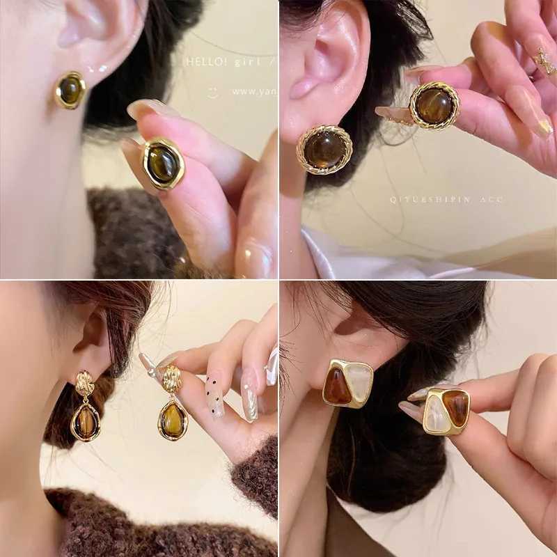 Square Black Color Korean Style Stud Earrings for Women 2024 Summer Fashion New In Jewlery Simple Female Party Earring J251208