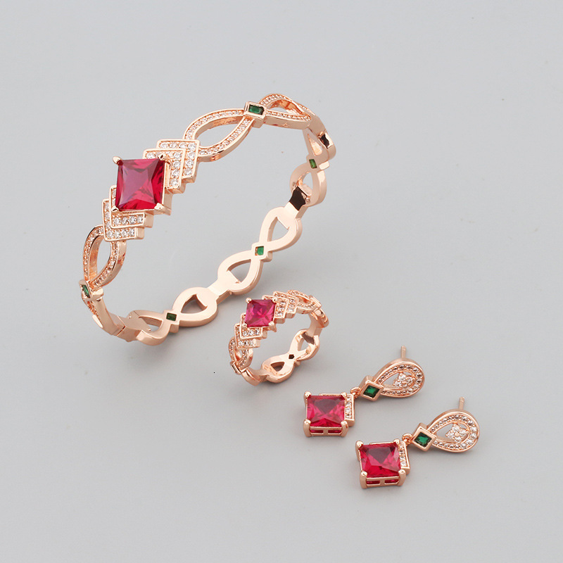 Minimalist Elegant Inlaid Imitation Ruby Star Bracelet Jewelry Three-Piece Set Gold-Plated Earrings Ring Accessories Set A5