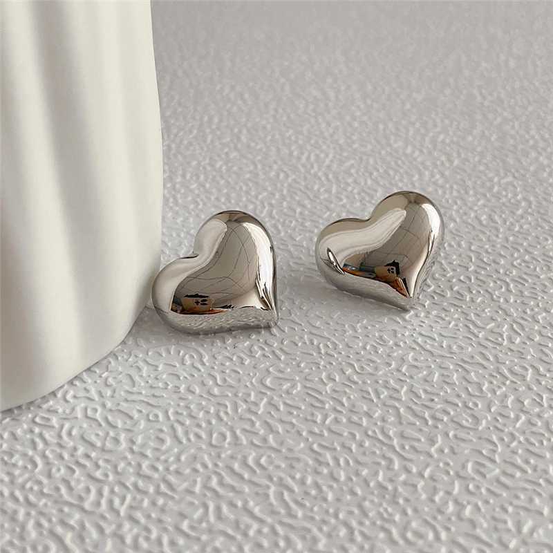 Gold Plated Smooth Surface Heart ShAPed Stud Earrings for Women Minimalist Fashion Girl Wedding Bridal Jewelry AccESSory J251208