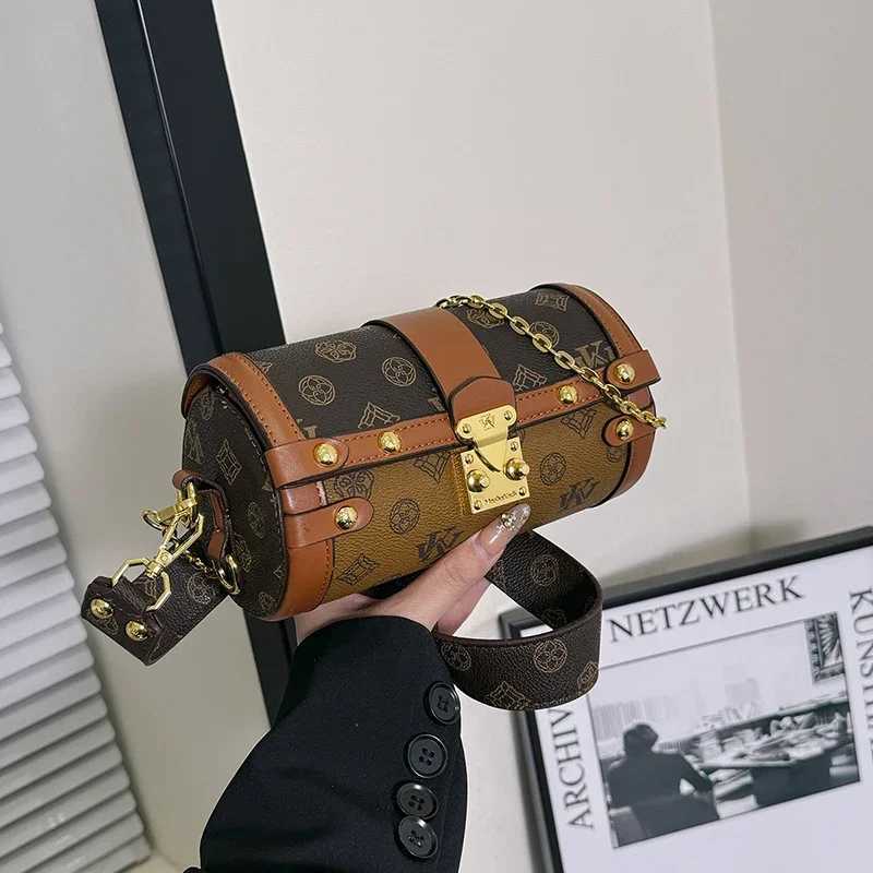 Elegant Ladies Leather Shoder Bag Luxury Designer Handbags Wens Crossbody Purse Chic Tote Bag Y251208