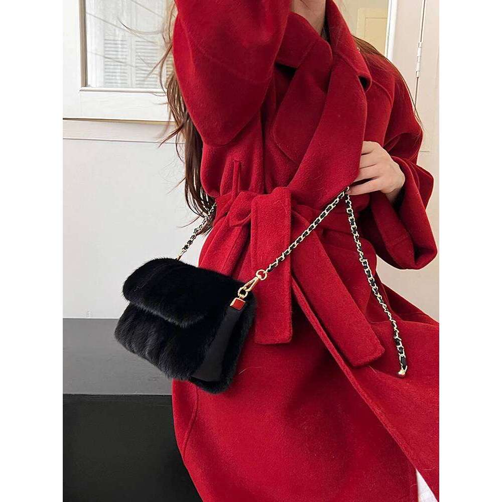 2026 Real Mink Fur For Women Winter Luxury Handbags Crossbody Single Shoulder Bag Evening Bags Ladies Fluffy Handbag