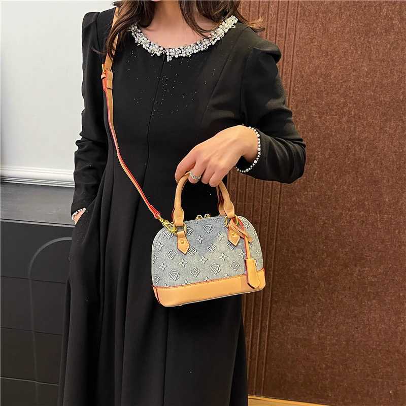 2025 Premium Leather Crossbody Bag Designer-Inspired Cvertible Shoder Tote Purse for Wen Elegant Day to Night Carryall Y251208