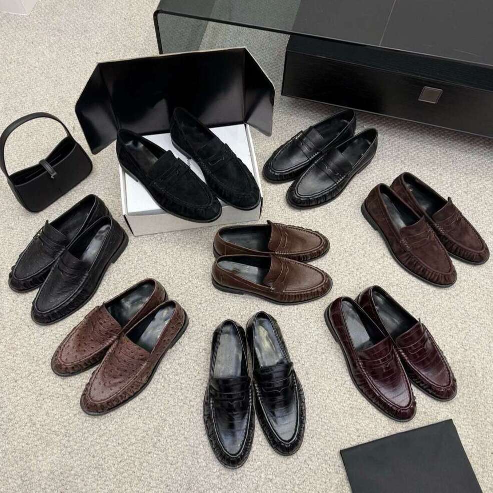 Pleated leather Suede slip on flat dress office formal Vacation Driving sneaker shoes classic fashion Retro Casual Penny Loafers luxury loafer designer mens shoe