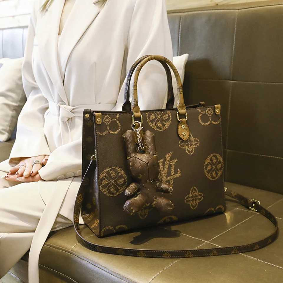 Light Luxury Handbag Big Bag 2025 New High-end Tote Bag Wens Large Capacity Single Shoder Large Capacity Armpit Y251208