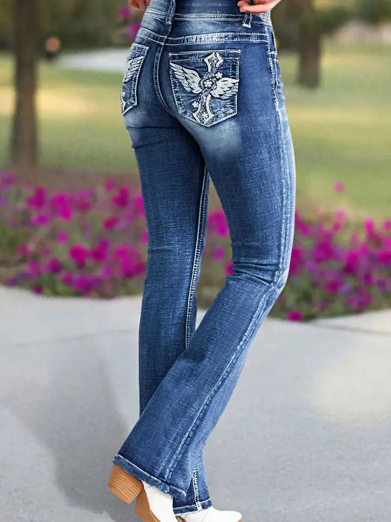 2025 New Womens High Waist Embroidery Boot Cut Jeans Fashion Slim Fit Stretch Denim Flared PantsT251208
