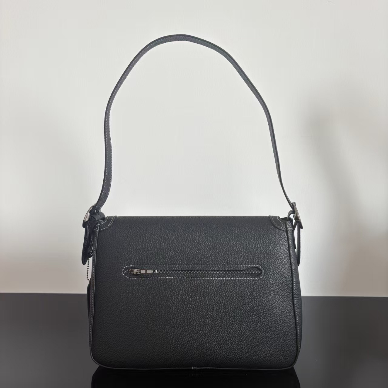 Women Luxurys Designer Bag Etta Flap Bag Crossbody Baguette Classic Vintage Clutch Purse Shoulder Bags Tote Bag