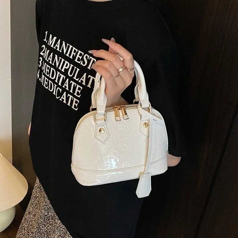 Patent Leather Handbag for Wen 2025 New Style Niche High-end Feel Shell Bag Versatile Single-shoder Crossbody Small Bag Y251208