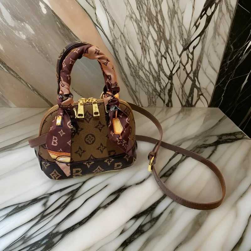 Trendy Fiable Messenger Crossbody Bag For Wen With Large Capacity And Paris Fi Design Y251208