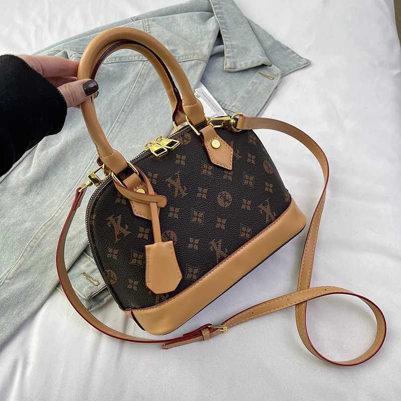 Designer luxury and fiable wens bag - 2026 spring new style trendy crossbody bag elegant shoder bag shell bag Y251208