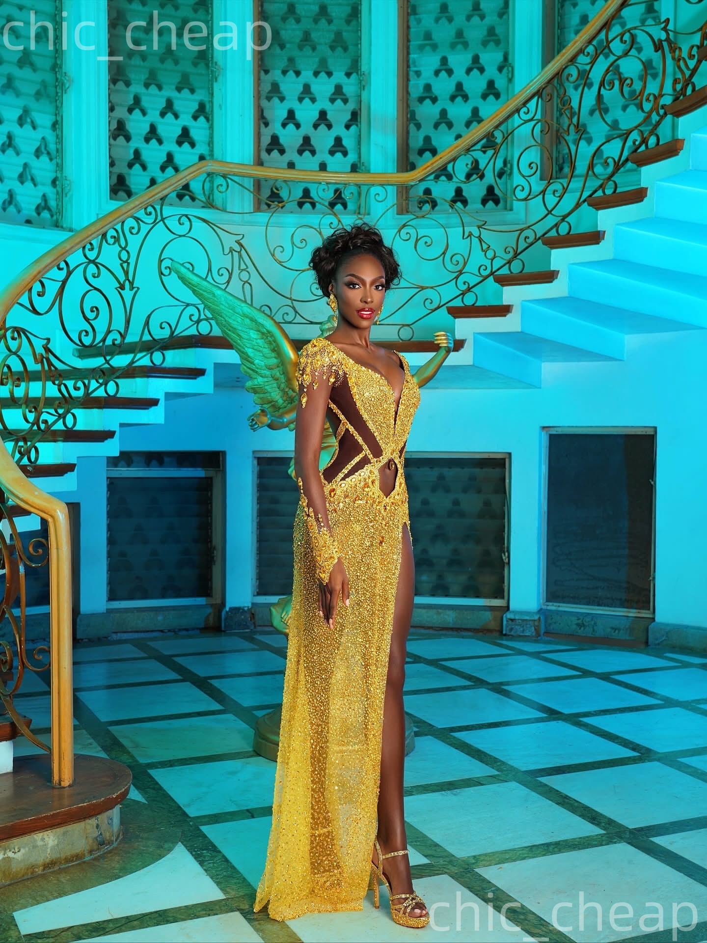 Aso Ebi Gold Mermaid Prom Dresses 2026 Crystals Sequined Backless Evening Formal Party Second Birthday Engagement Gowns Plus Size Dress For Special Oc