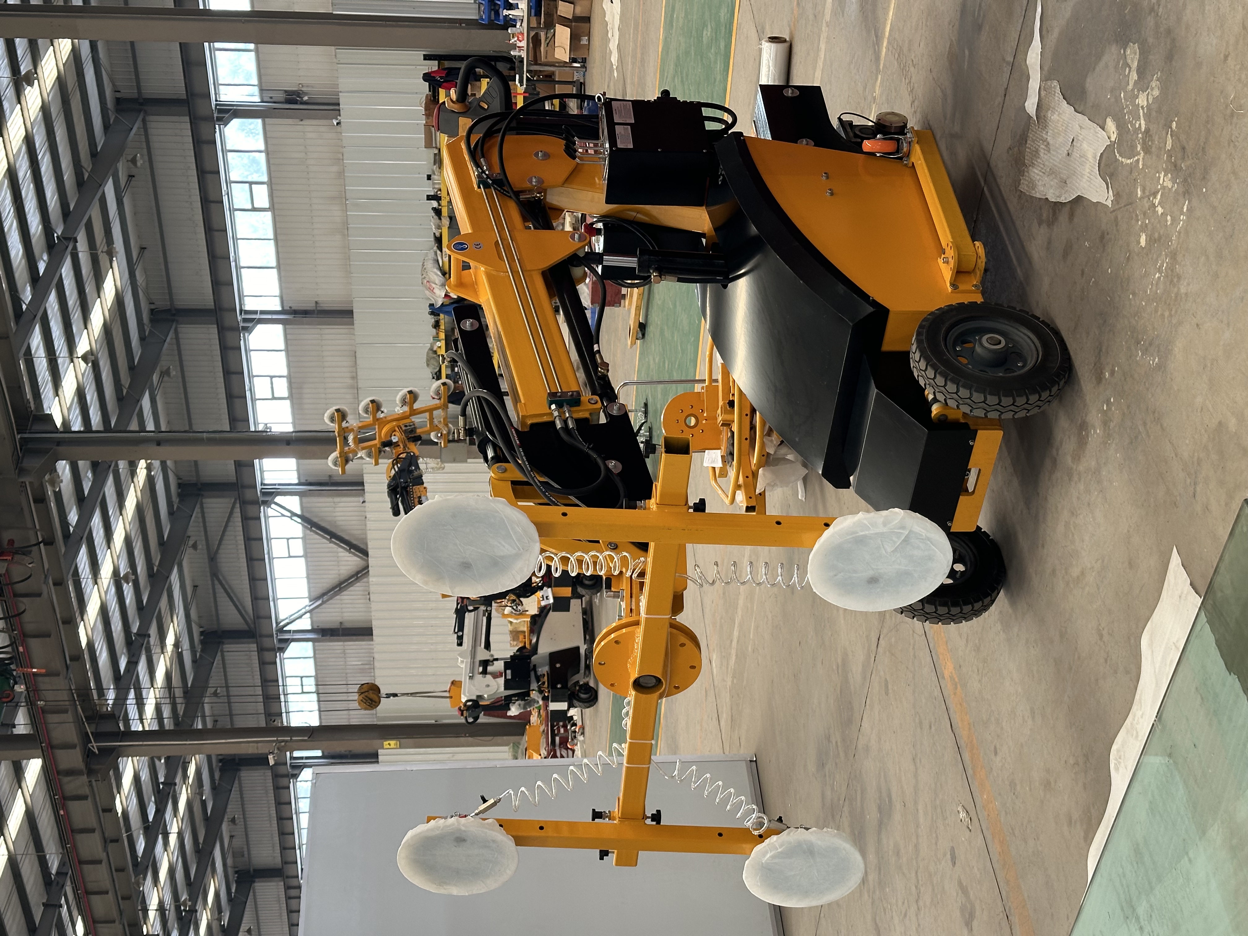 Automated Glass Installation Robot | High-Quality Electric Vacuum Lifter Featuring Advanced Suction Technology