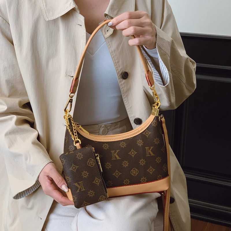 Luxurious Ladies ning Bag Satin Cluh Bag with Feather Trim Suitable for Prs Weddings and Formal Dinners Y251208