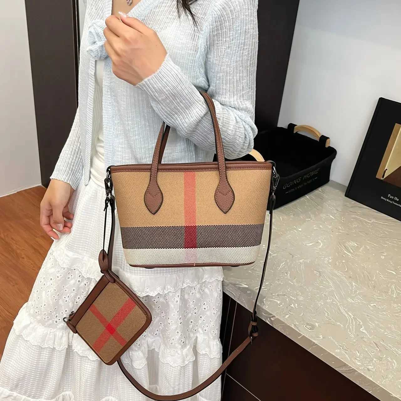 Popar New Texture Wens Handbags - Plaid Ctra Color Light Luxury Cmuter fits Shoder/Messenger Fi Design Y251208