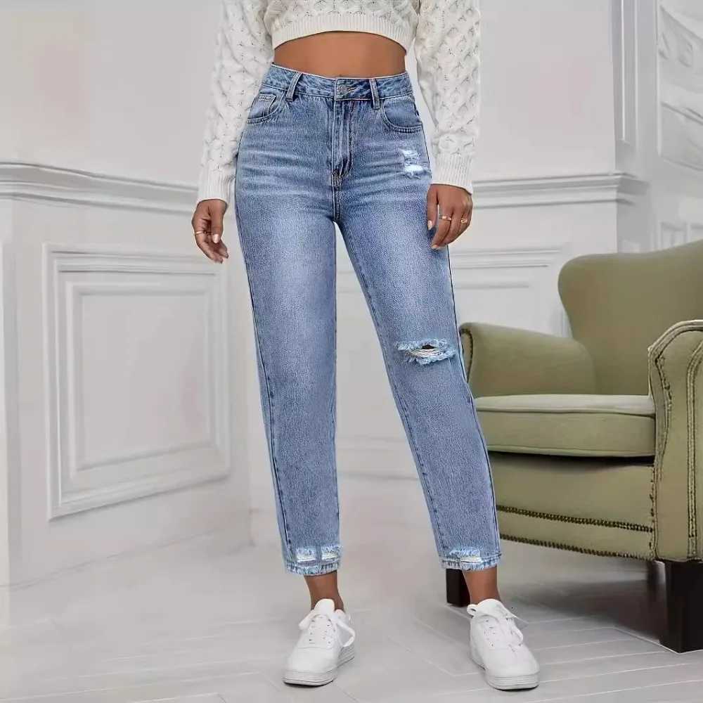Casual Washed Ripped Jeans for Women Spring and Summer New Fashion Straight Nine Minutes of Pants WomenT251208